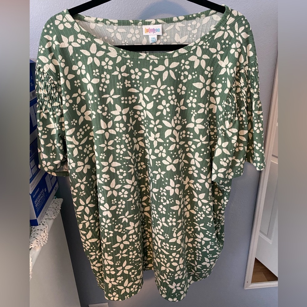 Brand New Stephanie by LulaRoe, Smocked Sleeve Top